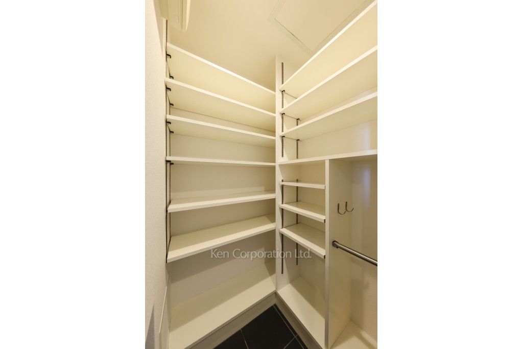 MEWの写真 シューズインクローゼット