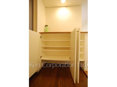 レジディアタワー麻布十番の写真 シューズクローゼット