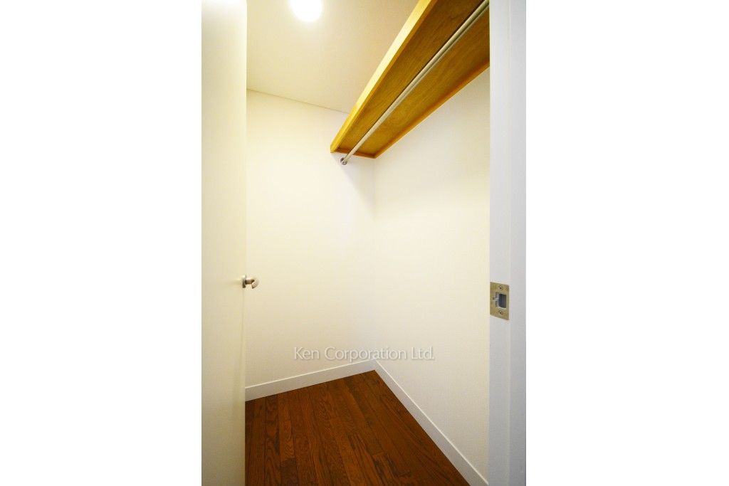 レジディアタワー麻布十番の写真 シューズインクローゼット