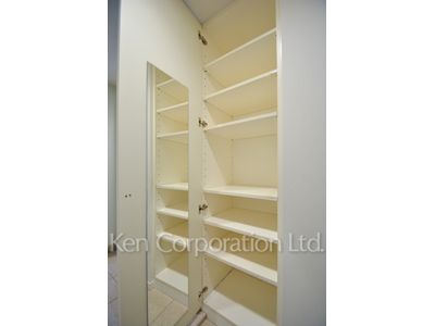 レジディアタワー麻布十番の写真 シューズクローゼット