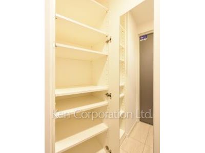 レジディアタワー麻布十番の写真 シューズクローゼット