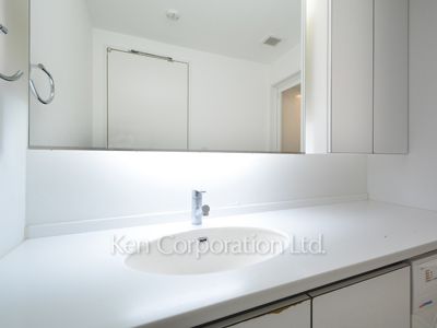 ベルファース秋葉原の写真 パウダールーム ※17階の同じ間取タイプを撮影。仕様が異なることがあります。