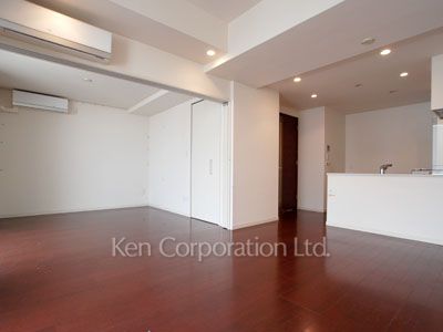 リビングダイニング ※11階の同じ間取タイプを撮影。仕様が異なることがあります。