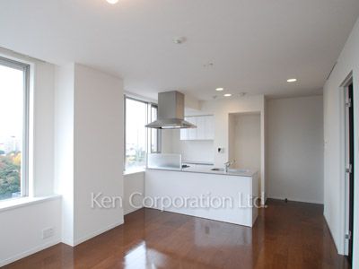 ParkAxis白金台の写真 リビングダイニング ※10階の同じ間取タイプを撮影。仕様が異なることがあります。