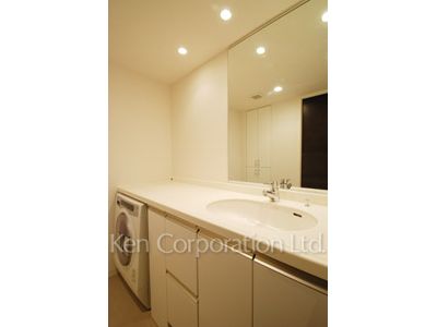 ParkAxis白金台の写真 パウダールーム ※10階の同じ間取タイプを撮影。仕様が異なることがあります。