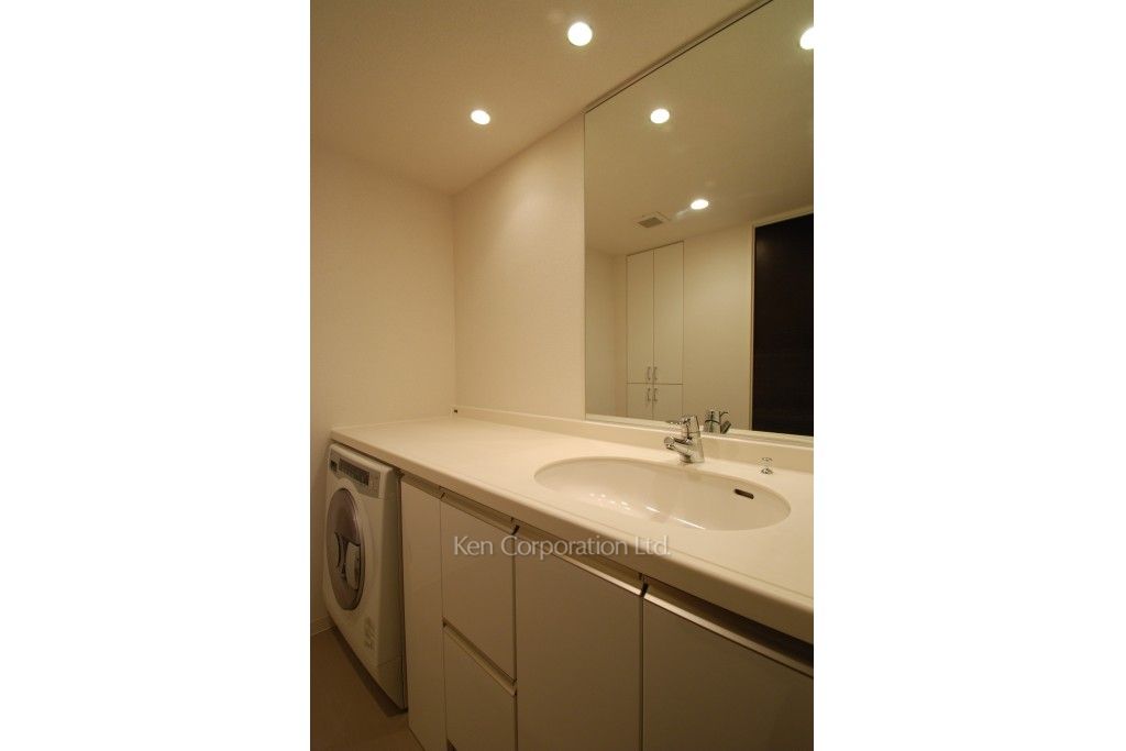 ParkAxis白金台の写真 パウダールーム ※10階の同じ間取タイプを撮影。仕様が異なることがあります。