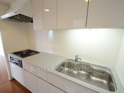 ParkAxis白金台の写真 キッチン ※6階の同じ間取タイプを撮影。仕様が異なることがあります。