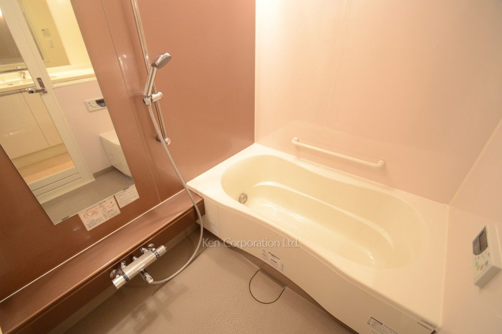 ParkAxis白金台の写真 バスルーム ※6階の同じ間取タイプを撮影。仕様が異なることがあります。