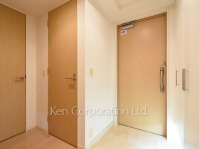 白金タワーの写真 玄関