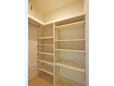 白金タワーの写真 シューズインクローゼット