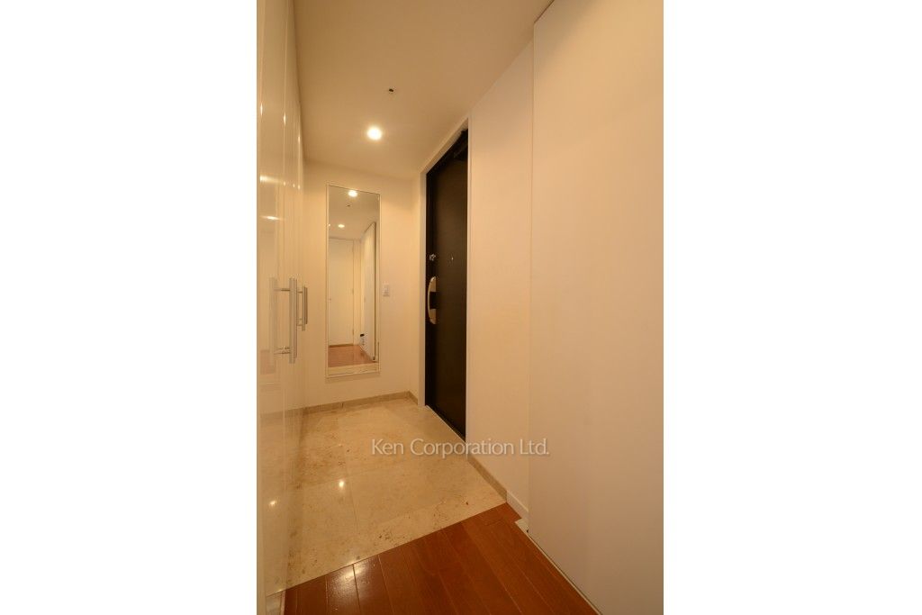 代官山プラザの写真 玄関 ※12階の同じ間取タイプを撮影。仕様が異なることがあります。