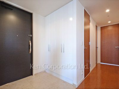 代官山プラザの写真 玄関 ※13階の同じ間取タイプを撮影。仕様が異なることがあります。