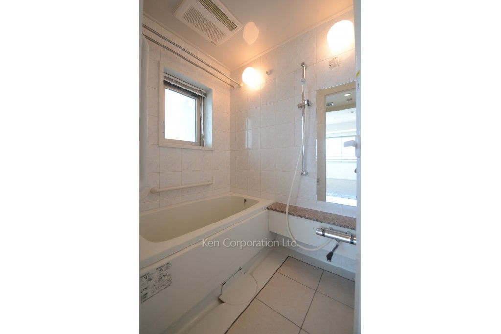 代官山プラザの写真 バスルーム ※8階の同じ間取タイプを撮影。仕様が異なることがあります。