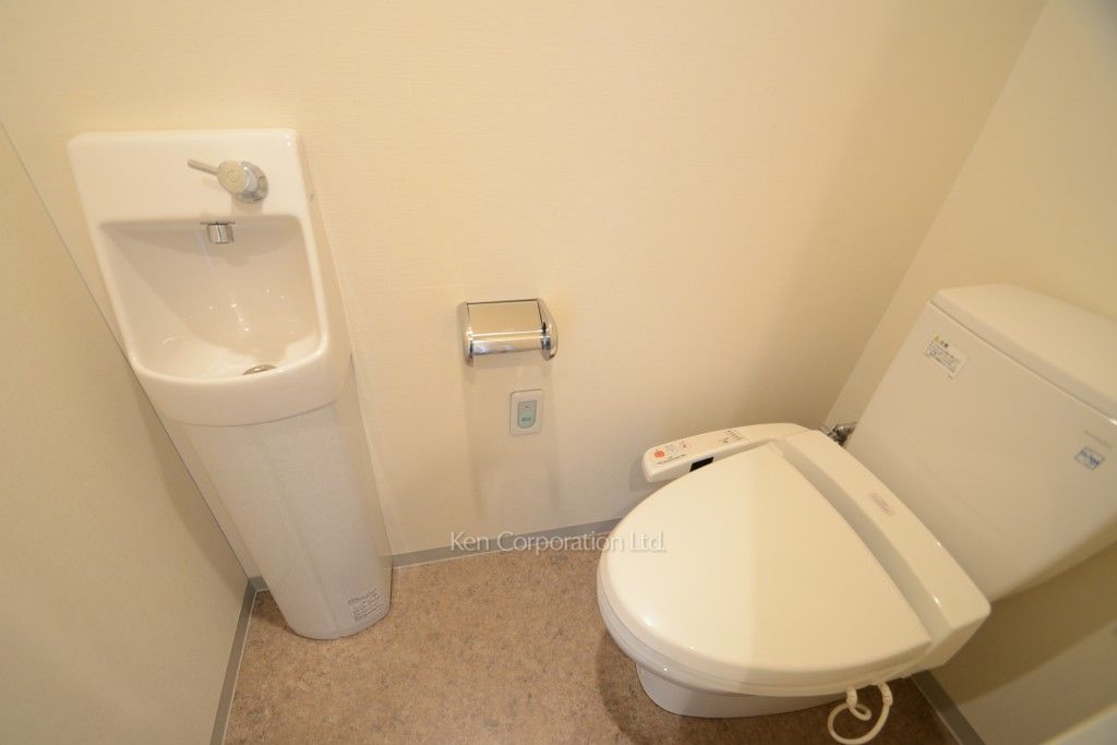 代官山プラザの写真 トイレ ※8階の同じ間取タイプを撮影。仕様が異なることがあります。