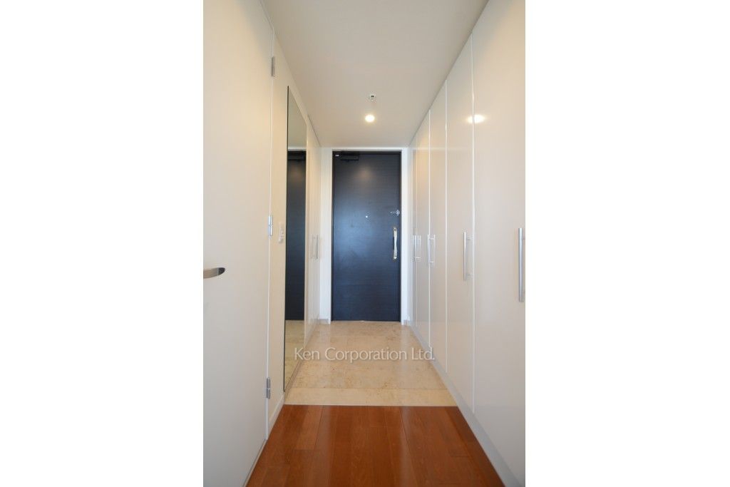 代官山プラザの写真 玄関 ※8階の同じ間取タイプを撮影。仕様が異なることがあります。