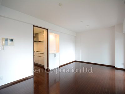 コンフォリア田町の写真 居室（LDなど） ※12階の同じ間取タイプを撮影。仕様が異なることがあります。