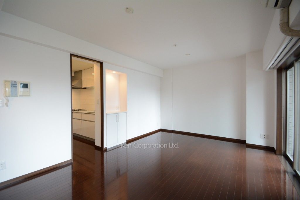 コンフォリア田町の写真 居室（LDなど） ※12階の同じ間取タイプを撮影。仕様が異なることがあります。