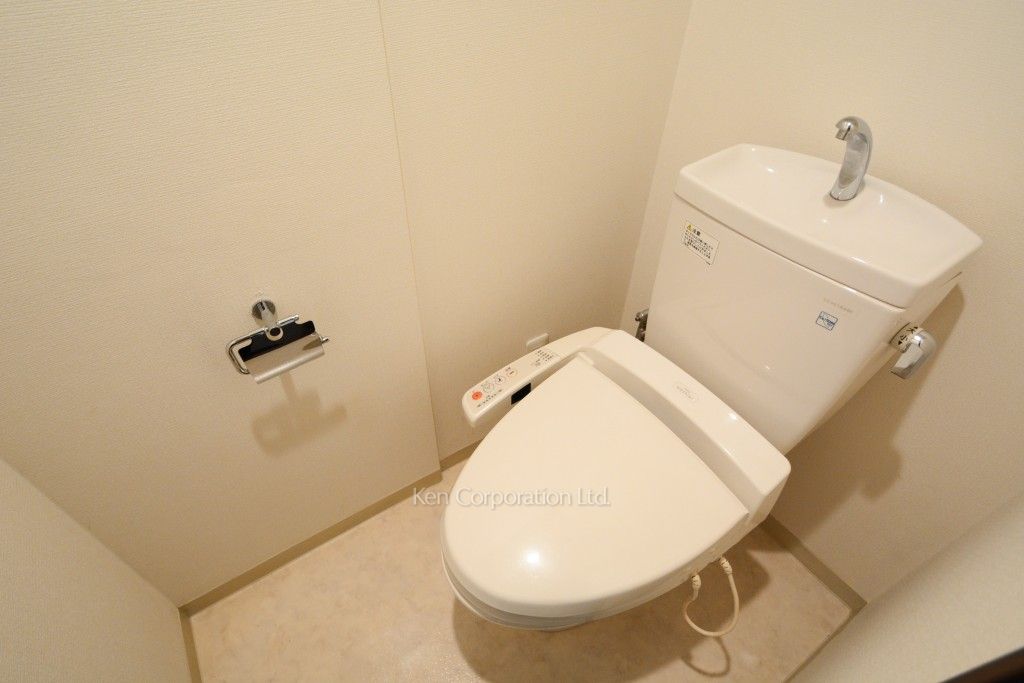 コンフォリア田町の写真 トイレ ※10階の同じ間取タイプを撮影。仕様が異なることがあります。
