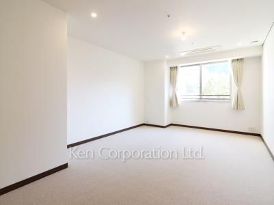 マスターベッドルーム