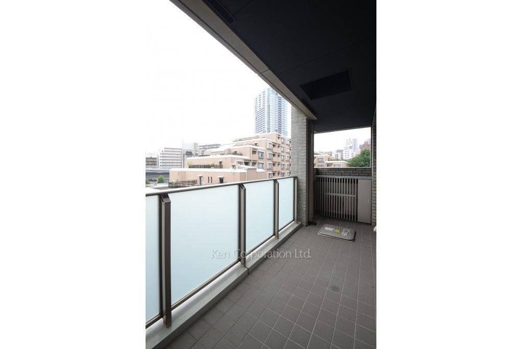 麻布第一マンションズの写真 バルコニー