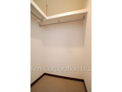 麻布第一マンションズの写真 ウォークインクローゼット ※5階の同じ間取タイプを撮影。仕様が異なることがあります。