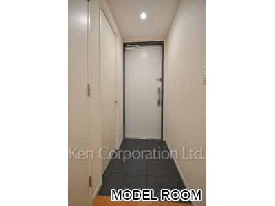 フレンシア外苑西の写真 玄関