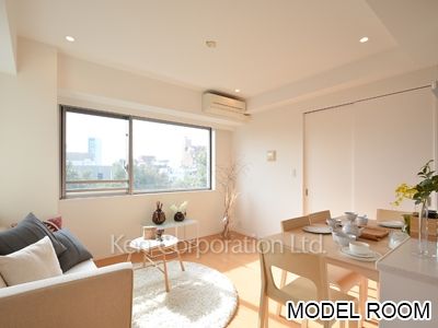 フレンシア外苑西の写真 リビングダイニング