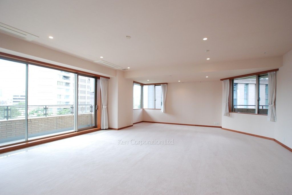 ラトリエ赤坂の写真 居室（LDなど） ※4階の同じ間取タイプを撮影。仕様が異なることがあります。