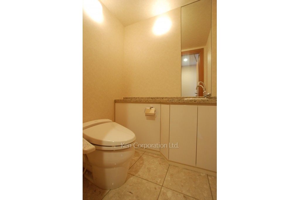 ラトリエ赤坂の写真 トイレ ※4階の同じ間取タイプを撮影。仕様が異なることがあります。