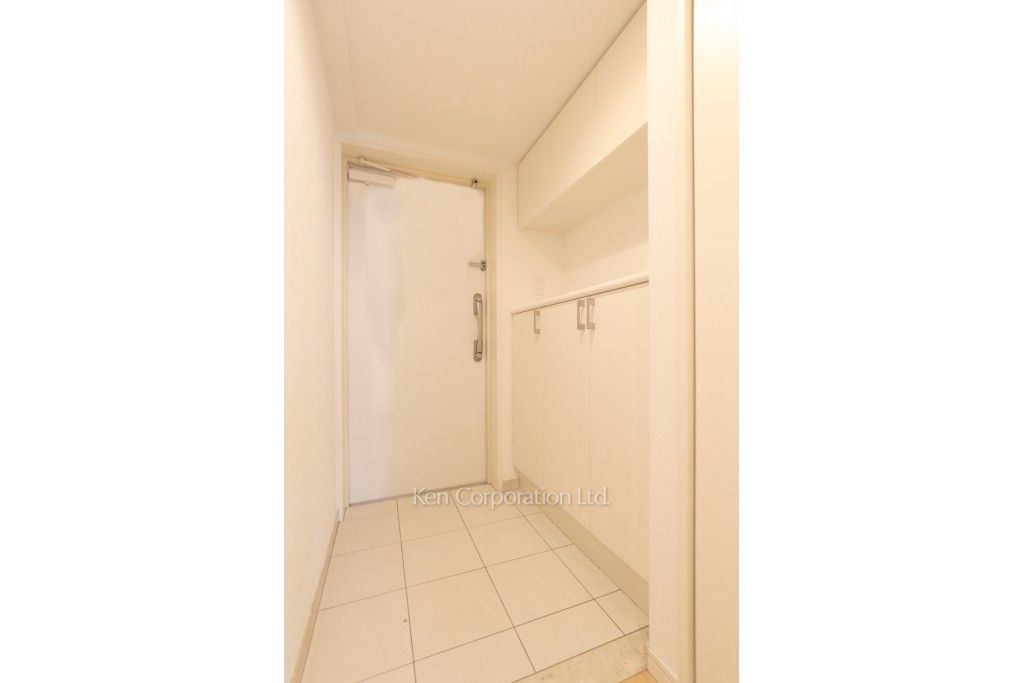 レジディア築地の写真 玄関 ※8階の同じ間取タイプを撮影。仕様が異なることがあります。