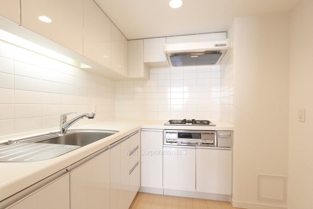 レジディア築地の写真 キッチン ※8階の同じ間取タイプを撮影。仕様が異なることがあります。