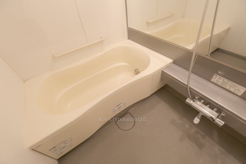 レジディア築地の写真 バスルーム ※8階の同じ間取タイプを撮影。仕様が異なることがあります。