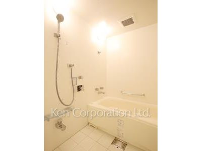 表参道ヒルズゼルコバテラスの写真 バスルーム