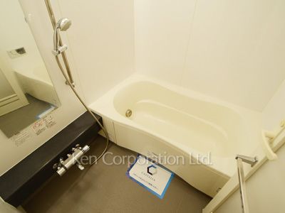 カスタリア東日本橋の写真 バスルーム ※13階の同じ間取タイプを撮影。仕様が異なることがあります。