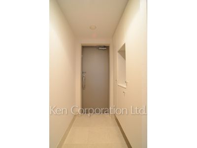 玄関 ※2階の同じ間取タイプを撮影。仕様が異なることがあります。