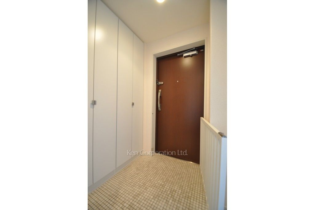 コンフォリア芝浦バウハウスの写真 玄関 ※4階の同じ間取タイプを撮影。仕様が異なることがあります。