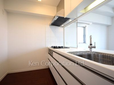 レジディア東麻布の写真 キッチン ※12階の同じ間取タイプを撮影。仕様が異なることがあります。