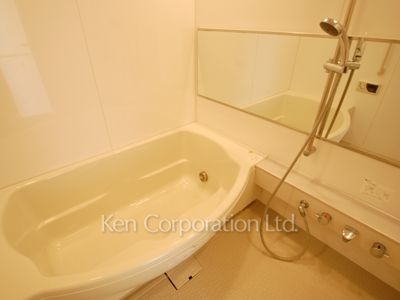 アーバンパーク代官山Ⅱの写真 バスルーム ※3階の同じ間取タイプを撮影。仕様が異なることがあります。