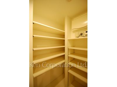 アーバンパーク代官山Ⅱの写真 シューズインクローゼット ※3階の同じ間取タイプを撮影。仕様が異なることがあります。