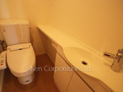 アーバンパーク代官山Ⅱの写真 トイレ ※3階の同じ間取タイプを撮影。仕様が異なることがあります。