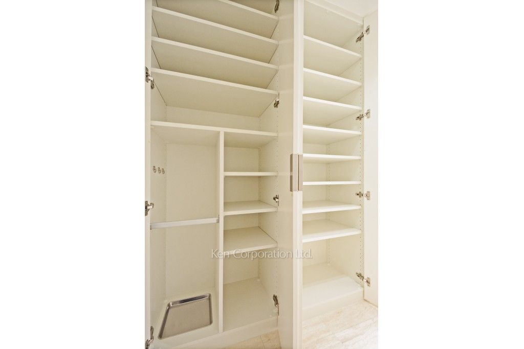 高輪ザ・レジデンスの写真 シューズクローゼット