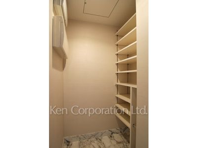 ラ・トゥール三田の写真 シューズインクローゼット