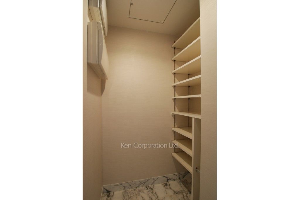 ラ・トゥール三田の写真 シューズインクローゼット