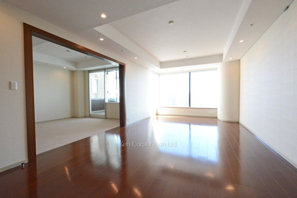 ラ・トゥール三田の写真 リビングダイニング