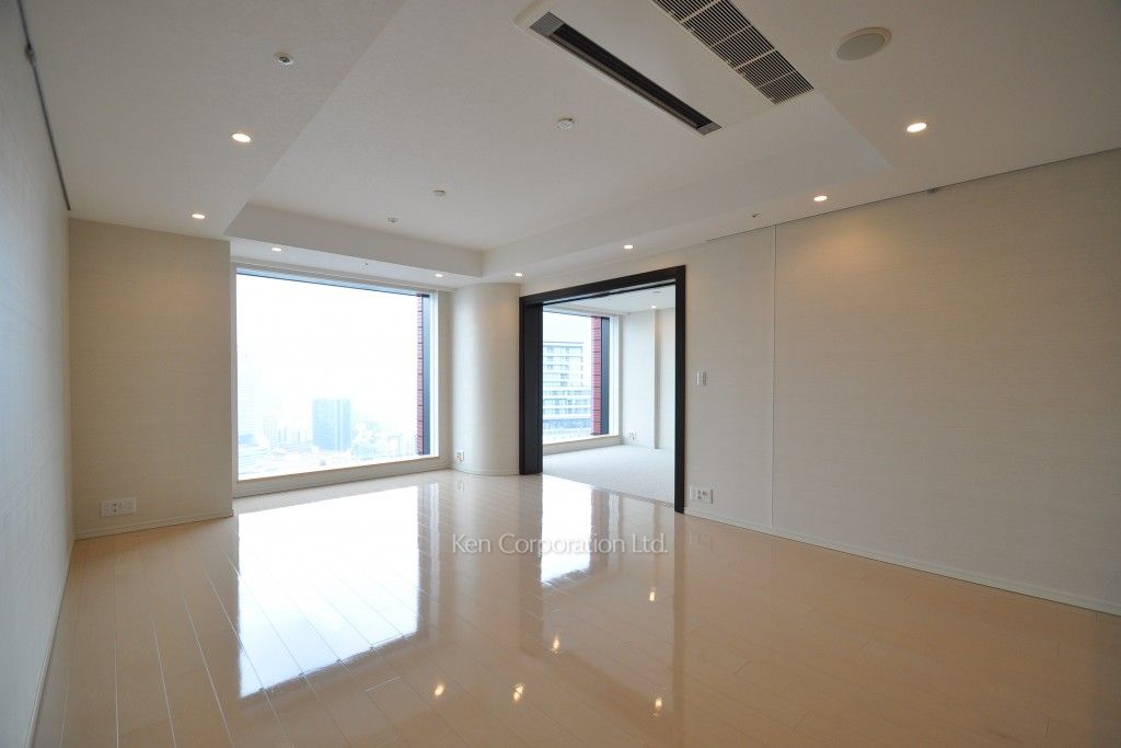 ラ・トゥール三田の写真 リビングダイニング ※34階の同じ間取タイプを撮影。仕様が異なることがあります。