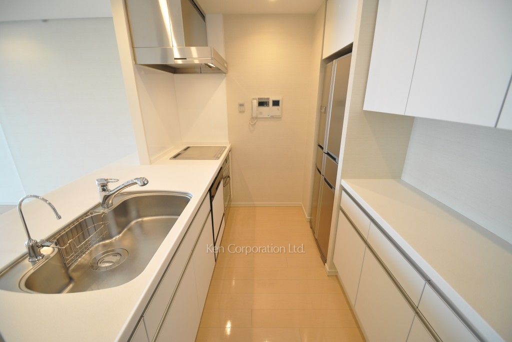 ラ・トゥール三田の写真 キッチン ※34階の同じ間取タイプを撮影。仕様が異なることがあります。