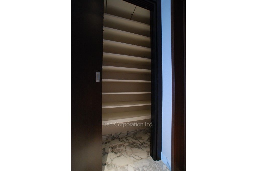 ラ・トゥール三田の写真 シューズクローゼット ※40階の同じ間取タイプを撮影。仕様が異なることがあります。