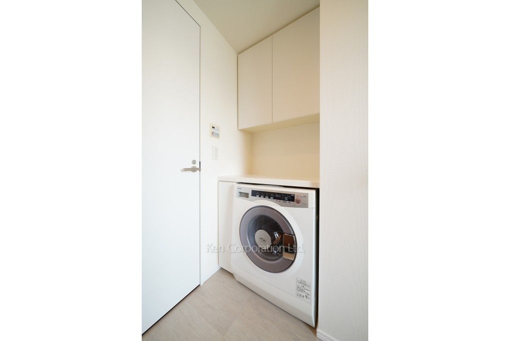 洗濯乾燥機 ※25階の同じ間取タイプを撮影。仕様が異なることがあります。
