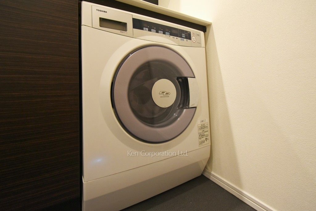 芝浦アイランド エアタワーの写真 洗濯乾燥機 ※19階の同じ間取タイプを撮影。仕様が異なることがあります。