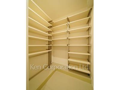 芝浦アイランド エアタワーの写真 シューズインクローゼット ※6階の同じ間取タイプを撮影。仕様が異なることがあります。